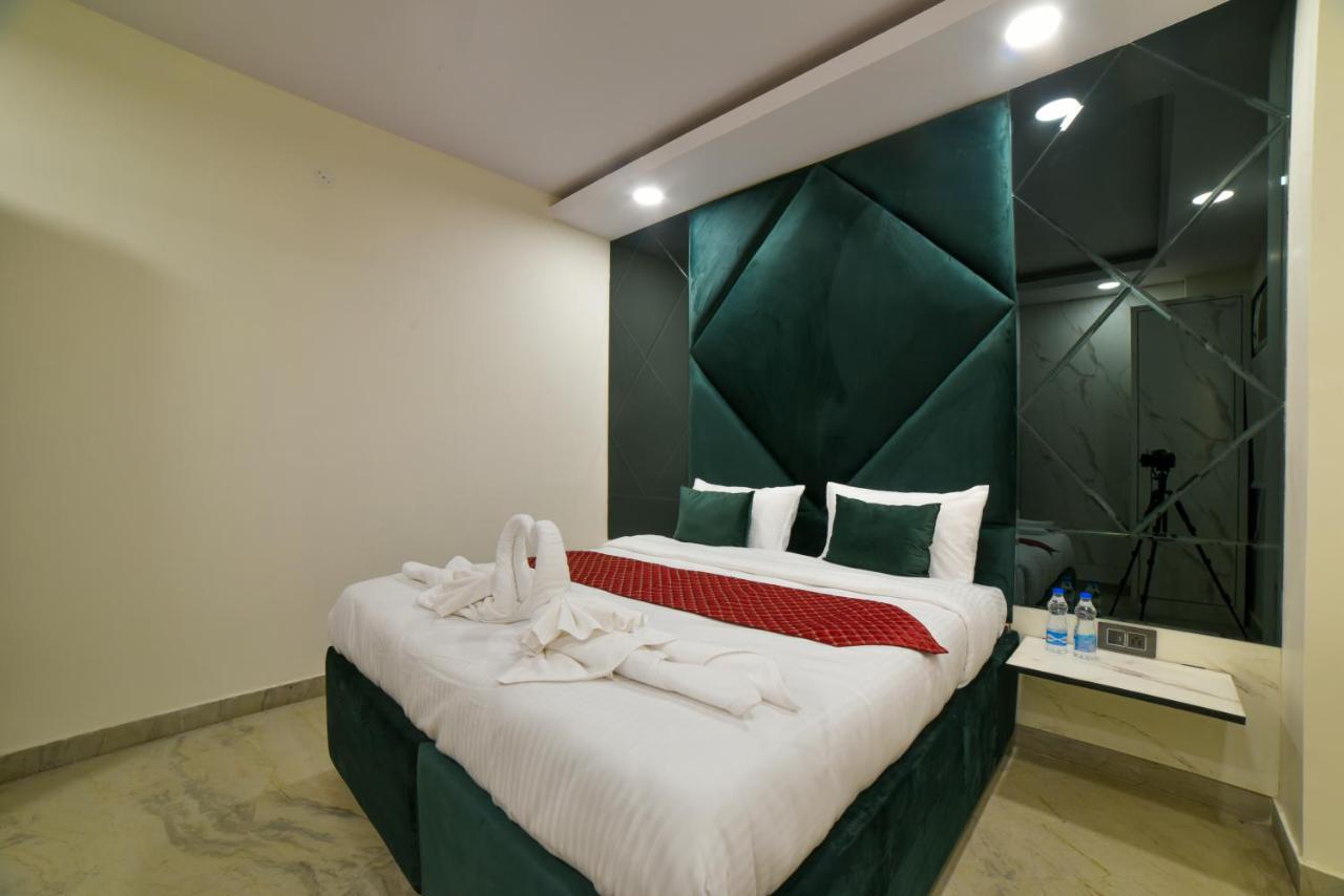 Hotel The Twenties Kamla Nagar Nueva Delhi Exterior foto